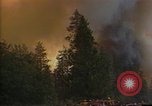 Image les pompiers s'échapper des flammes California United States USA, 1987, de la seconde 30 séquences d'archives historiques vidéo 65675075630