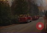 Image les pompiers s'échapper des flammes California United States USA, 1987, de la seconde 35 séquences d'archives historiques vidéo 65675075630