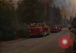 Image les pompiers s'échapper des flammes California United States USA, 1987, de la seconde 36 séquences d'archives historiques vidéo 65675075630