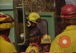 Image les pompiers s'échapper des flammes California United States USA, 1987, de la seconde 47 séquences d'archives historiques vidéo 65675075630