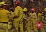 Image les pompiers s'échapper des flammes California United States USA, 1987, de la seconde 53 séquences d'archives historiques vidéo 65675075630