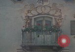 Immagine di Le montagne ricoperte di neve Garmisch-Partenkirchen Germania, 1972, secondo 15 filmato di repertorio 65675075637
