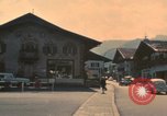 Immagine di Le montagne ricoperte di neve Garmisch-Partenkirchen Germania, 1972, secondo 25 filmato di repertorio 65675075637