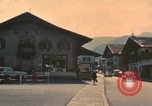 Immagine di Le montagne ricoperte di neve Garmisch-Partenkirchen Germania, 1972, secondo 26 filmato di repertorio 65675075637