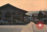 Immagine di Le montagne ricoperte di neve Garmisch-Partenkirchen Germania, 1972, secondo 39 filmato di repertorio 65675075637