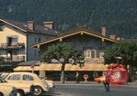 Immagine di Le montagne ricoperte di neve Garmisch-Partenkirchen Germania, 1972, secondo 58 filmato di repertorio 65675075637