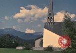 Immagine di Campo verde Garmisch-Partenkirchen Germania, 1972, secondo 11 filmato di repertorio 65675075638