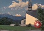 Immagine di Campo verde Garmisch-Partenkirchen Germania, 1972, secondo 14 filmato di repertorio 65675075638