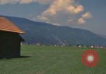 Immagine di Campo verde Garmisch-Partenkirchen Germania, 1972, secondo 56 filmato di repertorio 65675075638