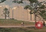 Immagine di Gli atleti che arrivano per i giochi olimpici Monaco di Baviera Germania, 1972, secondo 16 filmato di repertorio 65675075640