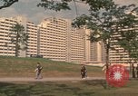 Immagine di Gli atleti che arrivano per i giochi olimpici Monaco di Baviera Germania, 1972, secondo 18 filmato di repertorio 65675075640