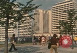 Immagine di Gli atleti che arrivano per i giochi olimpici Monaco di Baviera Germania, 1972, secondo 46 filmato di repertorio 65675075640