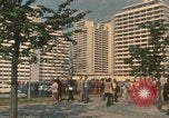 Immagine di Gli atleti che arrivano per i giochi olimpici Monaco di Baviera Germania, 1972, secondo 49 filmato di repertorio 65675075640