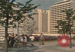 Immagine di Gli atleti che arrivano per i giochi olimpici Monaco di Baviera Germania, 1972, secondo 56 filmato di repertorio 65675075640