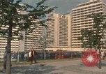 Immagine di Gli atleti che arrivano per i giochi olimpici Monaco di Baviera Germania, 1972, secondo 61 filmato di repertorio 65675075640