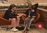 Standbild Micki King München Deutschland, 1972, aus Sekunde 3 historischem Filmmaterial Videoclip 65675075644