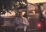 Standbild militärischen Athleten sighteeing Weilheim-Schongau Deutschland, 1972, aus Sekunde 44 historischem Filmmaterial Videoclip 65675075654