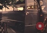 Standbild militärischen Athleten sighteeing Weilheim-Schongau Deutschland, 1972, aus Sekunde 48 historischem Filmmaterial Videoclip 65675075654