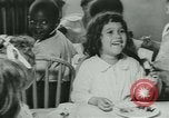 Image Negro enfants New Orleans Louisiana USA, 1937, de la seconde 20 séquences d'archives historiques vidéo 65675075662