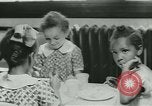 Image Negro enfants New Orleans Louisiana USA, 1937, de la seconde 33 séquences d'archives historiques vidéo 65675075662