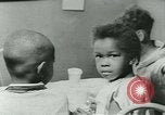 Image Negro enfants New Orleans Louisiana USA, 1937, de la seconde 42 séquences d'archives historiques vidéo 65675075662