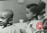 Image Negro enfants New Orleans Louisiana USA, 1937, de la seconde 49 séquences d'archives historiques vidéo 65675075662