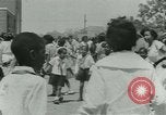 Image Negro enfants New Orleans Louisiana USA, 1937, de la seconde 13 séquences d'archives historiques vidéo 65675075663