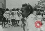 Image Negro enfants New Orleans Louisiana USA, 1937, de la seconde 17 séquences d'archives historiques vidéo 65675075663