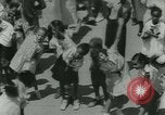 Image Negro enfants New Orleans Louisiana USA, 1937, de la seconde 28 séquences d'archives historiques vidéo 65675075663