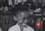 Image Negro enfants New Orleans Louisiana USA, 1937, de la seconde 43 séquences d'archives historiques vidéo 65675075665