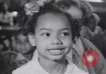 Image Negro enfants New Orleans Louisiana USA, 1937, de la seconde 52 séquences d'archives historiques vidéo 65675075665
