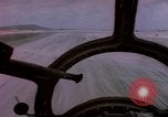 Immagine di B-29 bombardiere Superfortress rullaggio Saipan, 1945, secondo 21 filmato di repertorio 65675075694