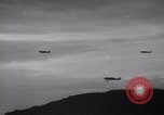 Standbild französische Staffel von Curtiss Hawk Kampfflugzeuge Frankreich, 1939, aus Sekunde 22 historischem Filmmaterial Videoclip 65675075696