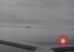 Standbild französische Staffel von Curtiss Hawk Kampfflugzeuge Frankreich, 1939, aus Sekunde 35 historischem Filmmaterial Videoclip 65675075696