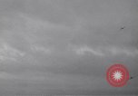 Standbild französische Staffel von Curtiss Hawk Kampfflugzeuge Frankreich, 1939, aus Sekunde 44 historischem Filmmaterial Videoclip 65675075696