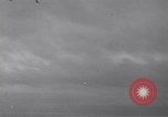 Standbild französische Staffel von Curtiss Hawk Kampfflugzeuge Frankreich, 1939, aus Sekunde 46 historischem Filmmaterial Videoclip 65675075696