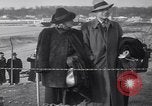 Standbild Charles Boyer Port Washington New York USA, 1939, aus Sekunde 17 historischem Filmmaterial Videoclip 65675075698