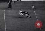 Immagine di USC contro Notre Dame del gioco del calcio South Bend Indiana USA, 1939, secondo 11 filmato di repertorio 65675075702