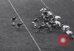 Immagine di USC contro Notre Dame del gioco del calcio South Bend Indiana USA, 1939, secondo 23 filmato di repertorio 65675075702