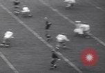 Immagine di USC contro Notre Dame del gioco del calcio South Bend Indiana USA, 1939, secondo 25 filmato di repertorio 65675075702