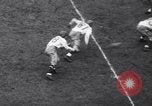 Immagine di USC contro Notre Dame del gioco del calcio South Bend Indiana USA, 1939, secondo 38 filmato di repertorio 65675075702