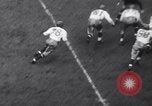 Immagine di USC contro Notre Dame del gioco del calcio South Bend Indiana USA, 1939, secondo 39 filmato di repertorio 65675075702