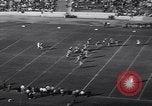 Immagine di Partita di calcio Los Angeles California USA, 1939, secondo 19 filmato di repertorio 65675075703