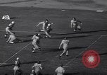 Immagine di Partita di calcio Los Angeles California USA, 1939, secondo 29 filmato di repertorio 65675075703