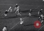 Immagine di Partita di calcio Los Angeles California USA, 1939, secondo 31 filmato di repertorio 65675075703