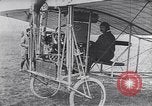 Image Louis Blériot France, 1909, de la seconde 27 séquences d'archives historiques vidéo 65675075728