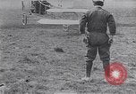 Image Louis Blériot France, 1909, de la seconde 28 séquences d'archives historiques vidéo 65675075728