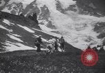 Standbild Bergsteiger Washington State United States USA, 1938, aus Sekunde 11 historischem Filmmaterial Videoclip 65675075741