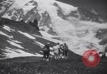 Standbild Bergsteiger Washington State United States USA, 1938, aus Sekunde 12 historischem Filmmaterial Videoclip 65675075741