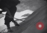 Standbild Bergsteiger Washington State United States USA, 1938, aus Sekunde 21 historischem Filmmaterial Videoclip 65675075741